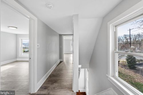 460 Crown Point Rd, West Deptford NJ  08086-2124 exterior