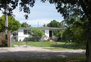 251 32nd Court Rd, Miami, FL 33135-1128