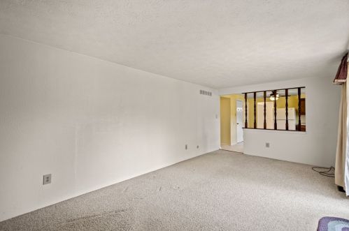 1220 Harvest Ct, Bridgeville PA  15017-1108 exterior