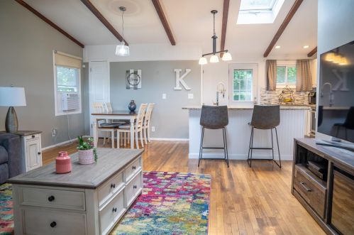 69 Old Rockingham Rd, Salem, NH 03079-2124