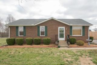 2755 Rollow Ln, Clarksville, TN 37043-1501