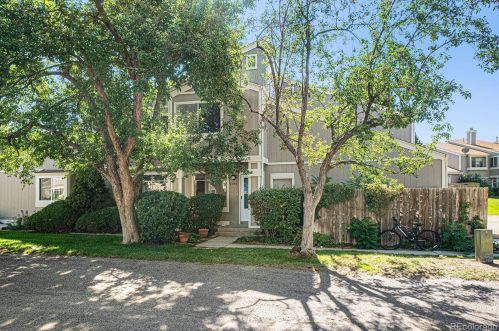 4554 Hannibal St, Denver CO 80239-5609 exterior