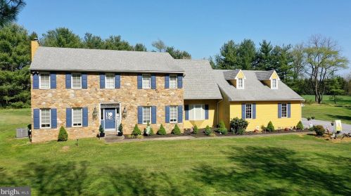 1440 Credley Ln, Collegeville, PA 19426-1552