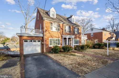 2412 34th St, Washington, DC 20020-1206