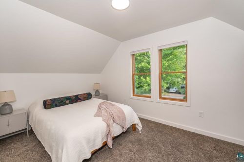 422 Wabasha St, Duluth MN  55803-1954 exterior