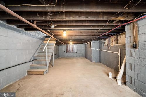 218 Cuyler Ave, Trenton NJ  08629-1806 exterior