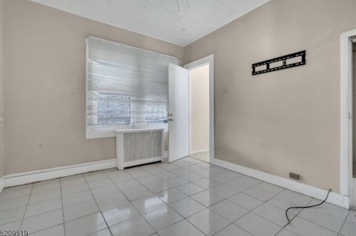 220 Linden Ave, Rahway NJ  07065-4235 exterior