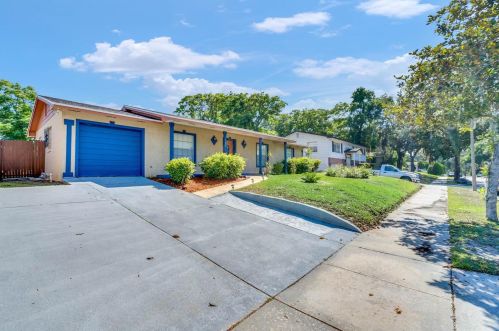 6304 Gamble Dr, Orlando, FL 32818-4012