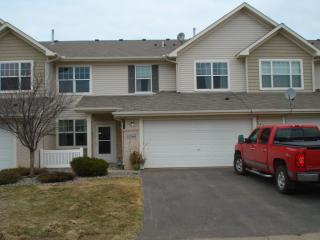 17096 Embers Ave, Farmington MN  55024-7300 exterior