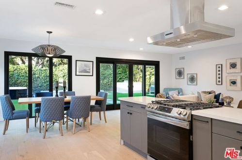 3252 Laurel Canyon Blvd, North Hollywood, CA 91604-4130