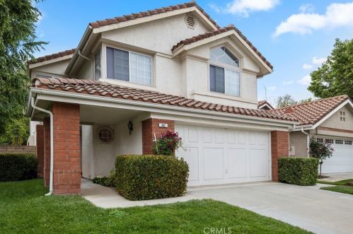 682 Twin Peaks Ave, Simi Valley, CA 93065-7057