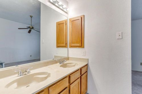 816 Bentle St, Cedar Hill TX 75104-9244 exterior