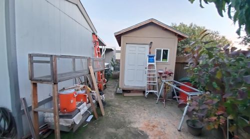 1624 Highway 99, Manteca CA  95336-8119 exterior