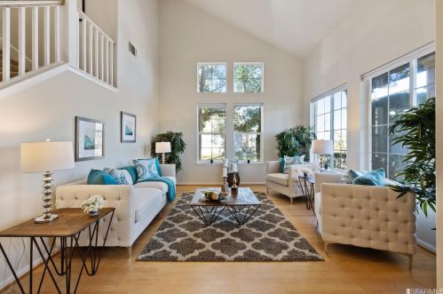 600 Landmark Ln, Redwood City CA  94065-2888 exterior