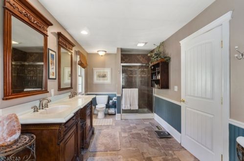 54 Morris Ave, Fredon NJ  07860-4900 exterior