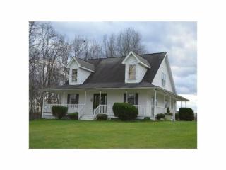 5151 Tamarack Dr, Hermitage, PA 16150-9498