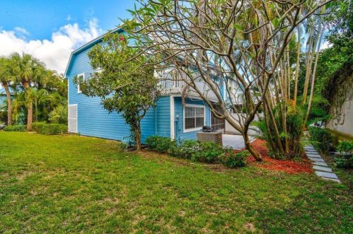 121 Ocean Dunes Cir, Jupiter FL  33477-9140 exterior