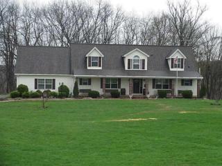 100 Percent Ln, Butler, PA 16001-3504