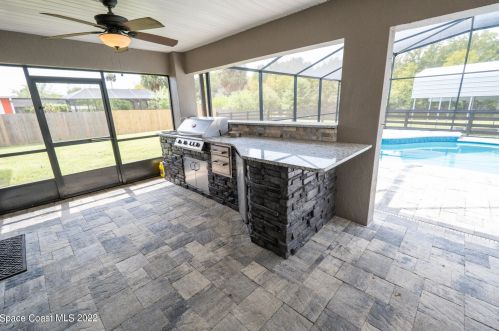 4969 Hamlin Cir, Mims FL  32754-5777 exterior