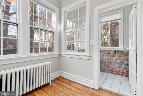 124 6 St, Washington DC 20002-2215 exterior