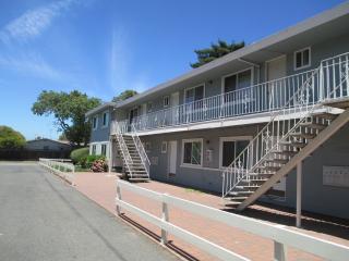 664 Morse Ave, Sunnyvale CA  94085-3772 exterior