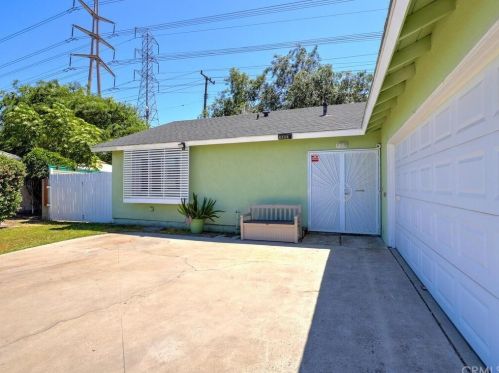 6424 Sherman Way, Buena Park CA  90620-1542 exterior