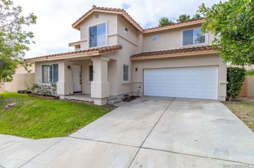 6955 Ruby Ln, Lemon Grove, CA 91945-3455