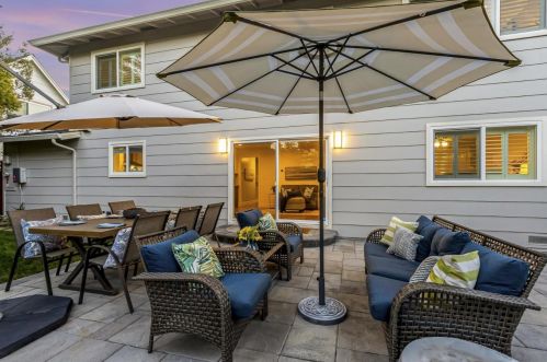 1685 Grizilo Dr, San Jose CA  95124-1920 exterior