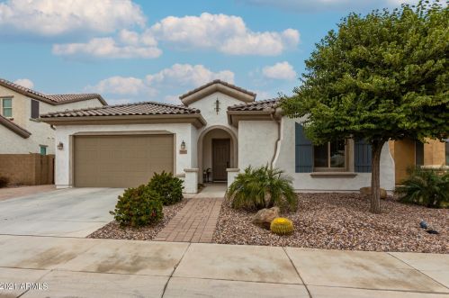 1840 Horseshoe Dr, Chandler, AZ 85249