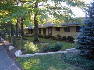 18 Evergreen Ave, Chautauqua, NY 14722-2512