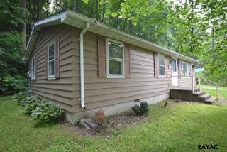 1476 Iron Springs Rd, Charnita, PA 17320-9779
