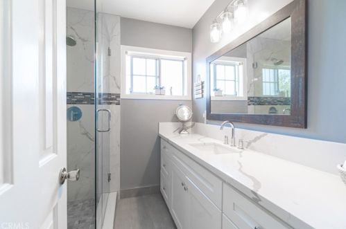 19406 Pricetown Ave, Long Beach CA  90746-2680 exterior