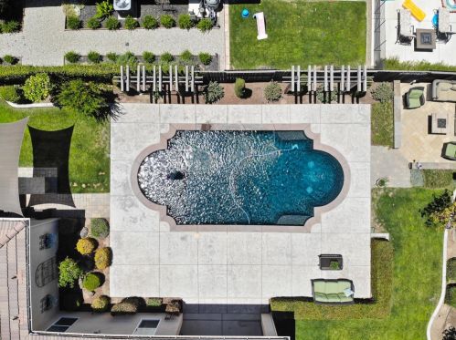 239 Clendenin Pkwy, Ripon CA  95366-9497 exterior