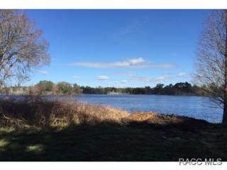 2215 Springlake Dr, Dunnellon, FL 34434-2023