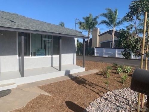 1963 Berry St, Lemon Grove, CA 91945-3501