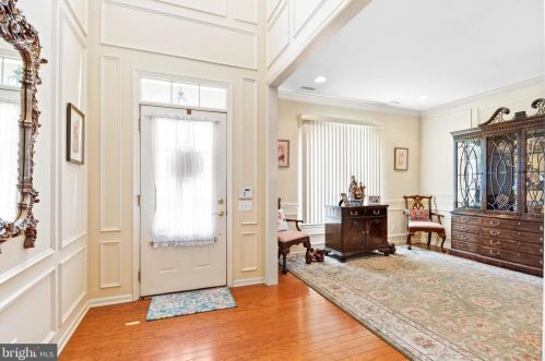 7 Kresson Ct, Berlin Boro, NJ 08009-9480