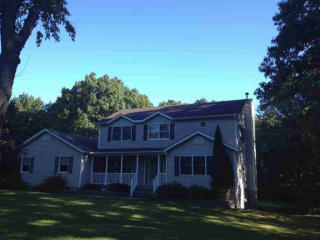 18 Cuomo Dr, Highland, NY 12528-2305