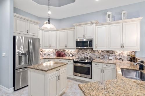 7278 Acorn Way, Naples, FL 34119-9608