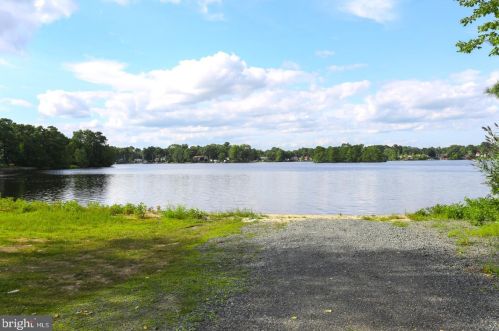 410 Cherokee Dr, Browns Mills NJ  08015-6444 exterior