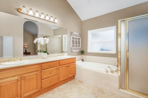 29172 Vallejo Ave, Temecula CA  92592-2302 exterior