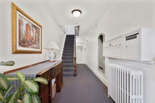 14 Kay St, Middletown RI  02840-7101 exterior