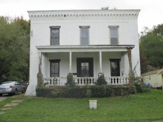 14 Water St, Clyde, NY 14433-1419