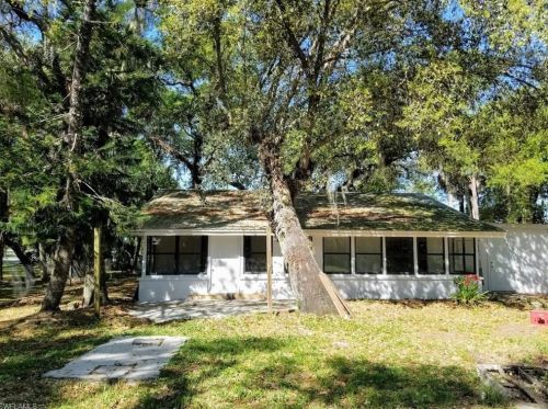 1343 Ortona Locks Rd, Moore Haven, FL 33471-5619