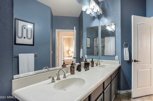 5222 Angela Dr, Scottsdale AZ 85254-6409 exterior