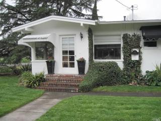 1043 Butler Ave, Santa Rosa, CA 95407-8069