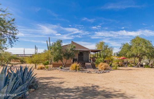 5438 Tapekim Rd, Cave Creek, AZ 85331-5184