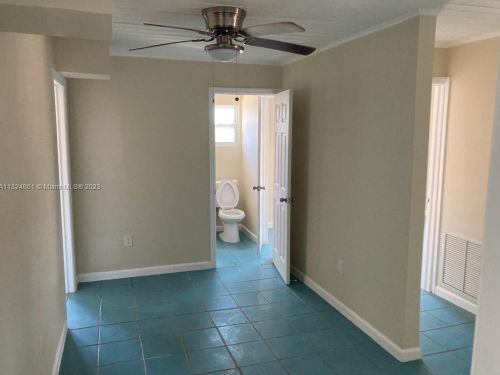 3573 Airport Rd, Pahokee FL  33476-3001 exterior