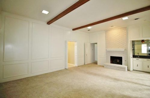 2306 Silver Holly Ln, Richardson TX  75082-4206 exterior