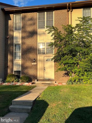 928 Branch Dr, Herndon, VA 20170-3402