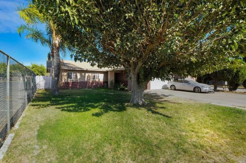 1633 Crowell St, Livingston CA  95334-1854 exterior
